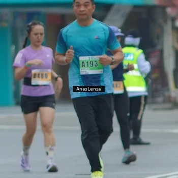 Runner Photo 8814153