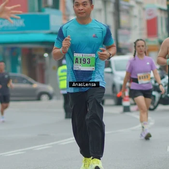 Runner Photo 8814195