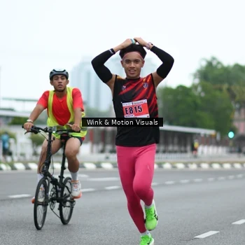 Runner Photo 8814351