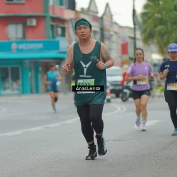 Runner Photo 8814374
