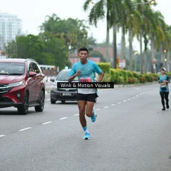 Runner Photo 8814404