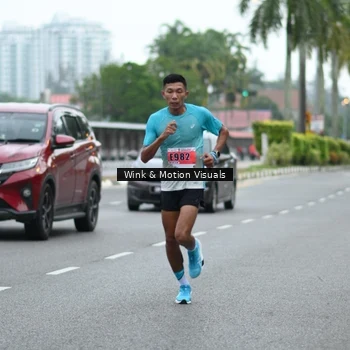 Runner Photo 8814452