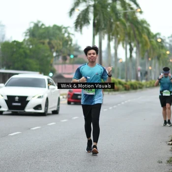 Runner Photo 8814574