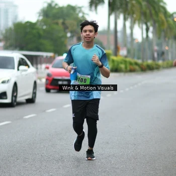 Runner Photo 8814581
