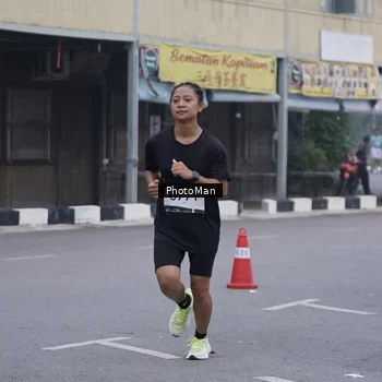Runner Photo 8814591
