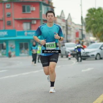 Runner Photo 8814624
