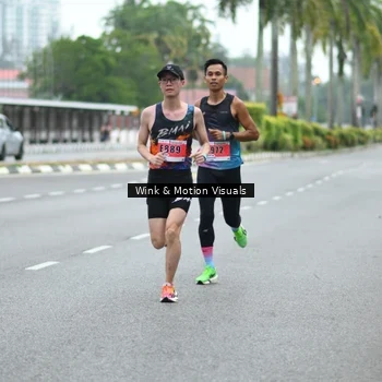 Runner Photo 8814702