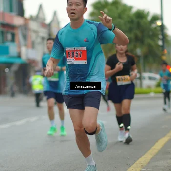 Runner Photo 8814867