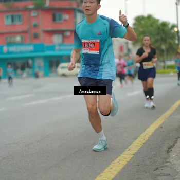 Runner Photo 8814886