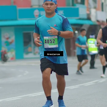 Runner Photo 8815044