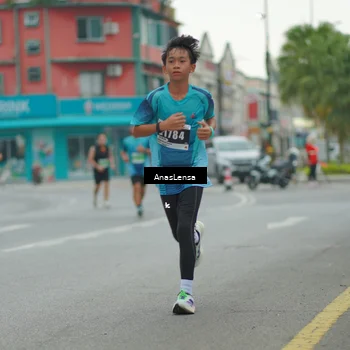 Runner Photo 8815100