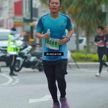 Runner Photo 8815750