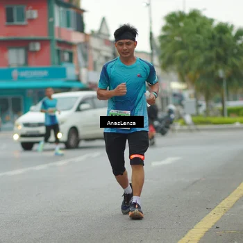 Runner Photo 8816001