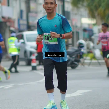 Runner Photo 8816053