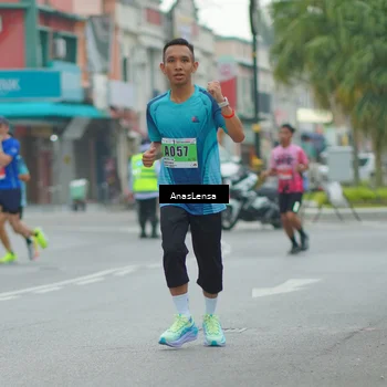Runner Photo 8816057