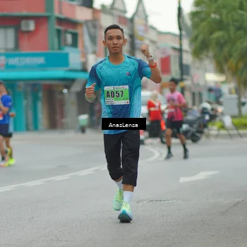 Runner Photo 8816059