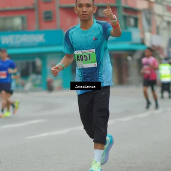 Runner Photo 8816091