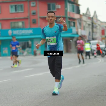 Runner Photo 8816101