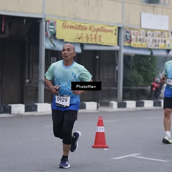 Runner Photo 8816116
