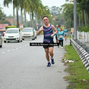 Runner Photo 8816233