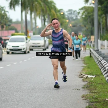 Runner Photo 8816243