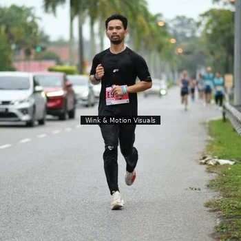 Runner Photo 8816267