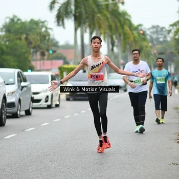 Runner Photo 8816342