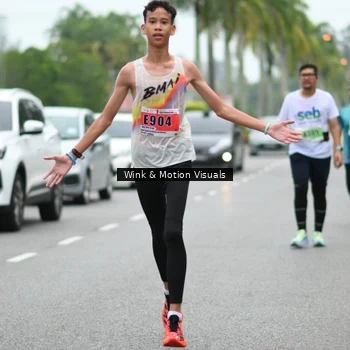Runner Photo 8816381