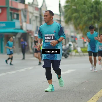 Runner Photo 8816417