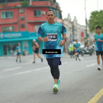 Runner Photo 8816481