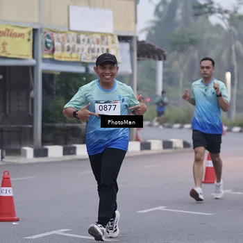 Runner Photo 8816661