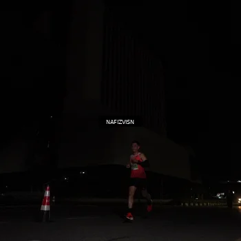 Runner Photo 8816682
