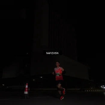 Runner Photo 8816696