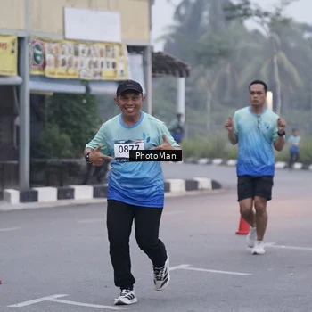 Runner Photo 8816763