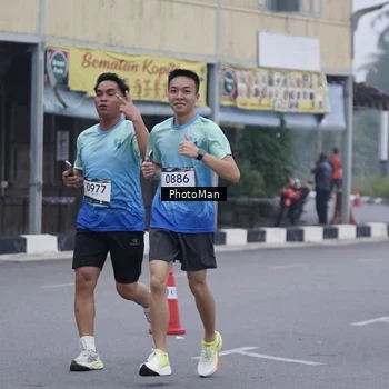 Runner Photo 8816764