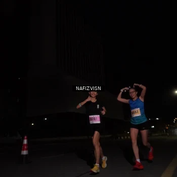 Runner Photo 8816811