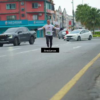 Runner Photo 8816843