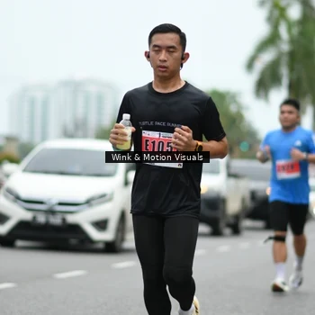 Runner Photo 8816981