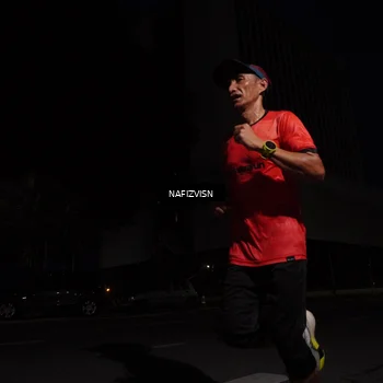 Runner Photo 8817004