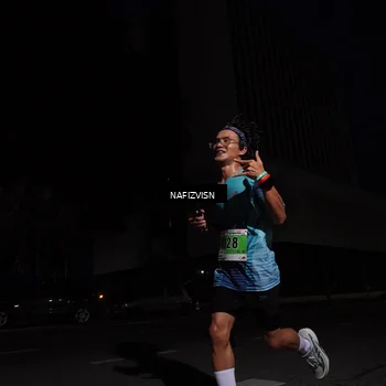 Runner Photo 8817029