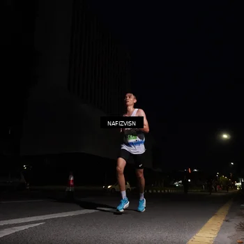 Runner Photo 8817035