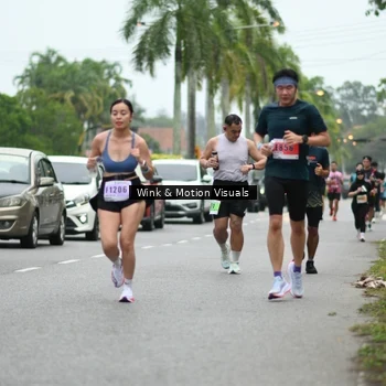Runner Photo 8817039