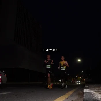 Runner Photo 8817079