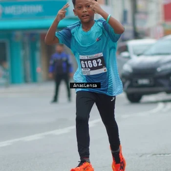 Runner Photo 8817096
