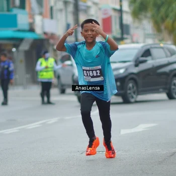 Runner Photo 8817099