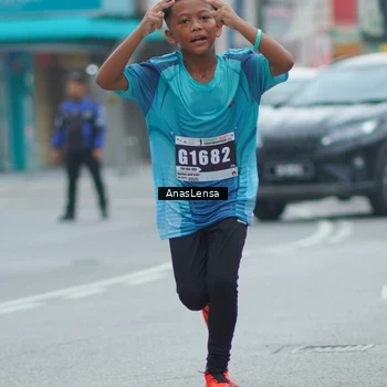Runner Photo 8817101