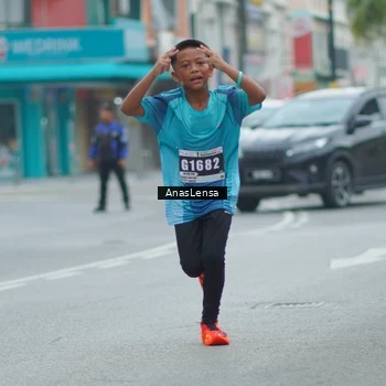 Runner Photo 8817110