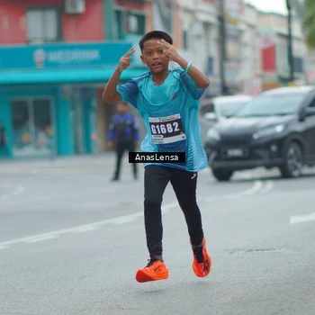 Runner Photo 8817114