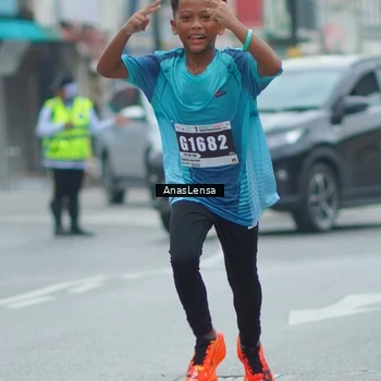 Runner Photo 8817117