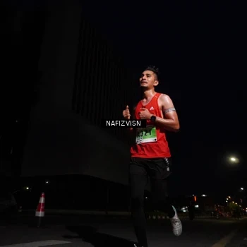 Runner Photo 8817129